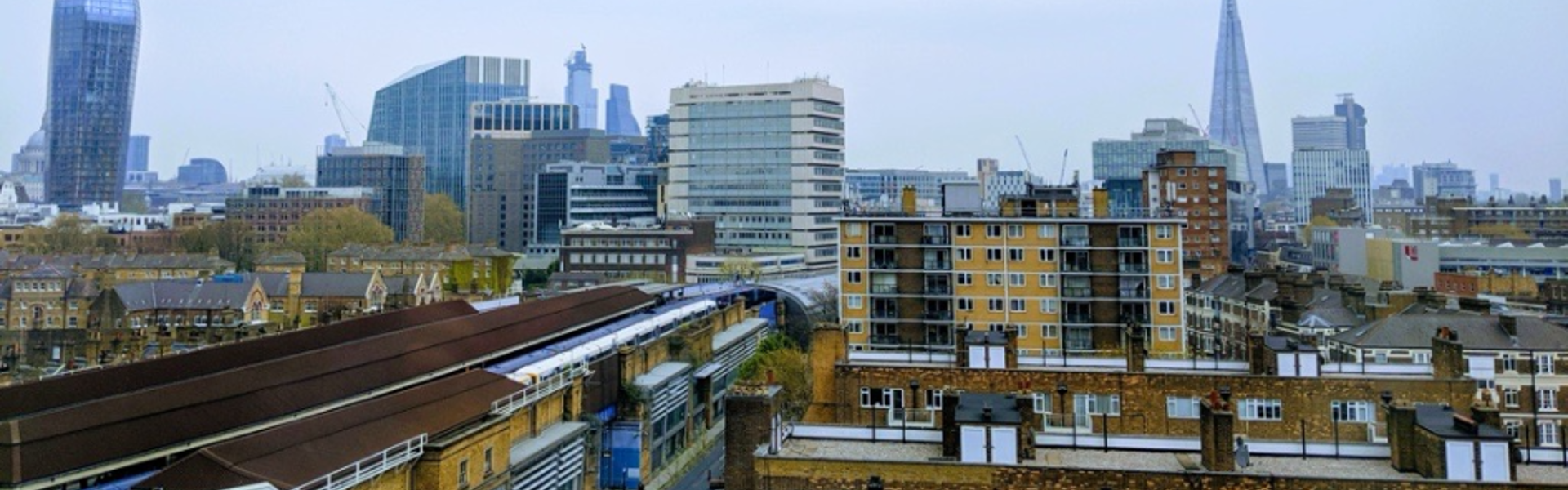 View towards London Bridge with residential homes in the foregeound.